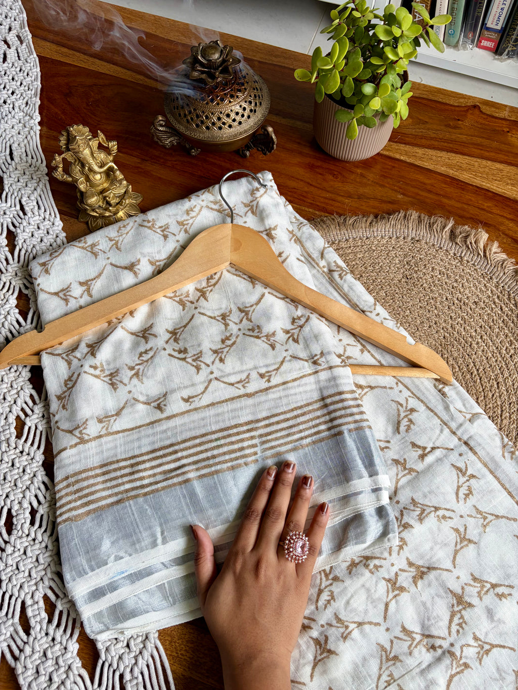 Bagru Soft Linen Saree – Chemical-Free Block Print-White