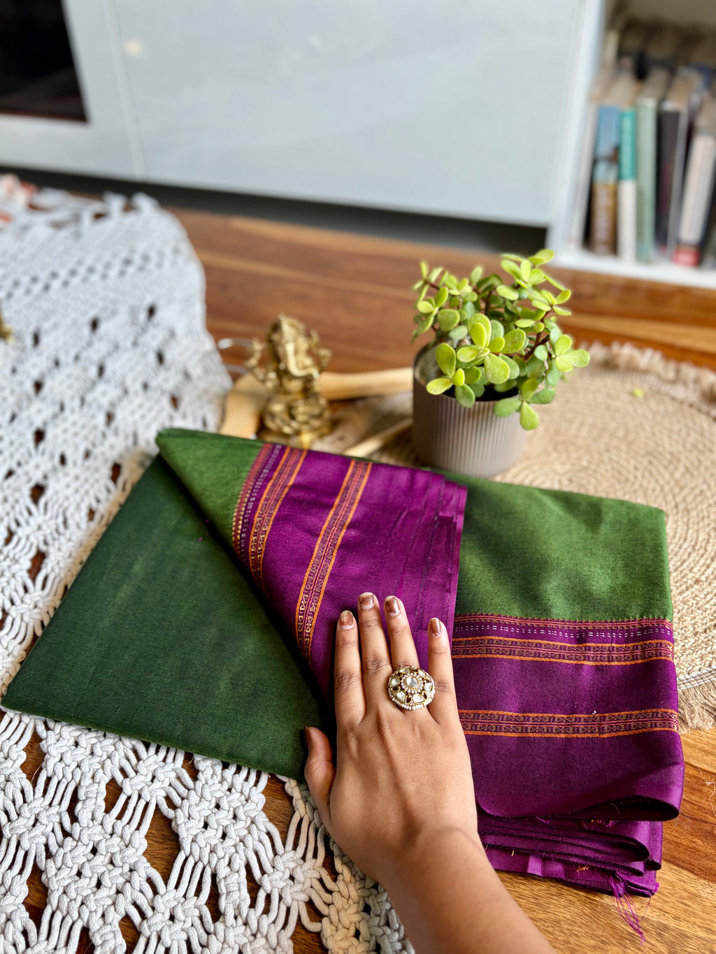 Plain Semi-Silk Saree with Contrast Border-Green