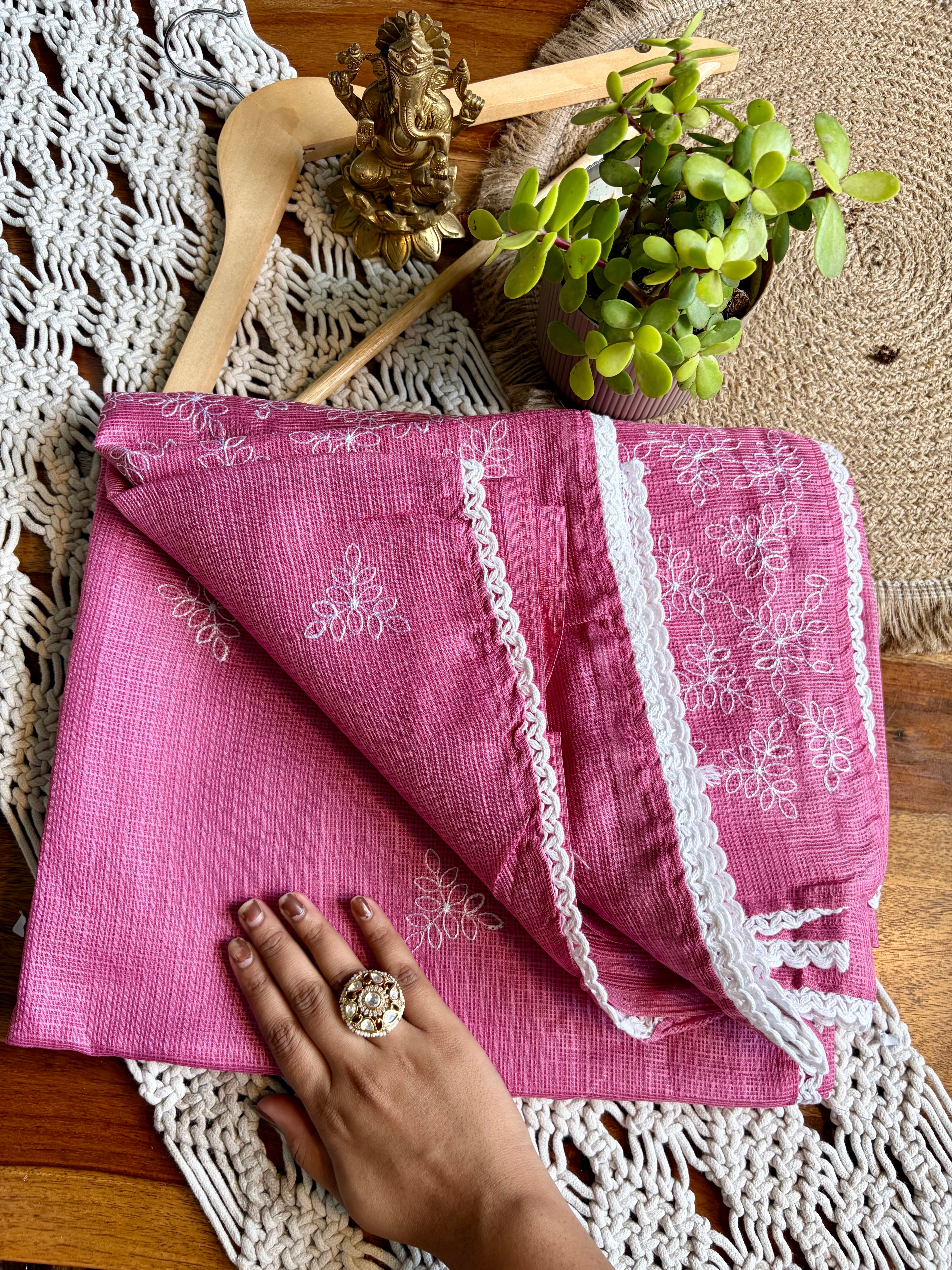 Kotta Checks Saree – Thread Work Detailing-Pink