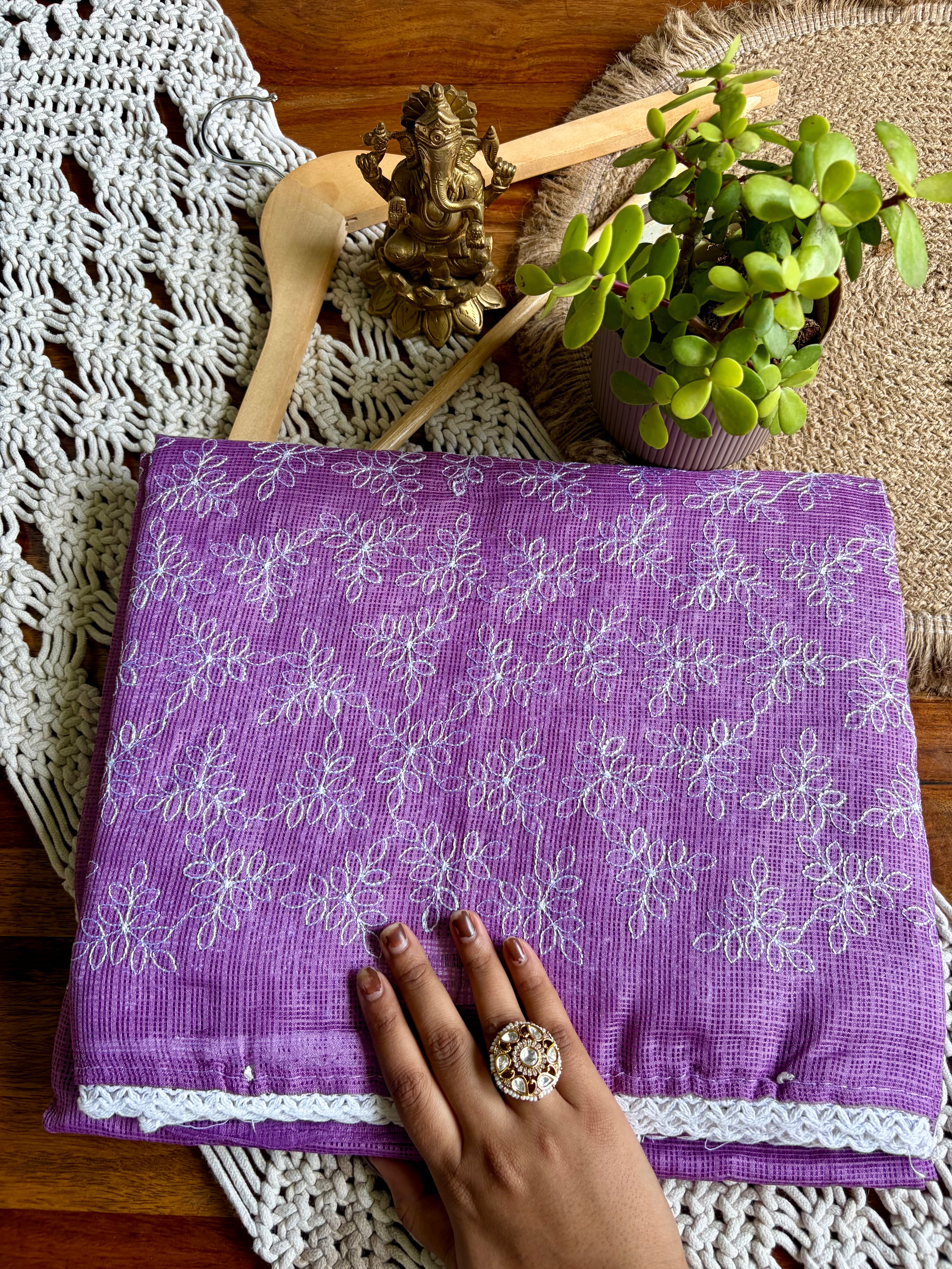 Kotta Checks Saree – Thread Work Detailing-Lavender