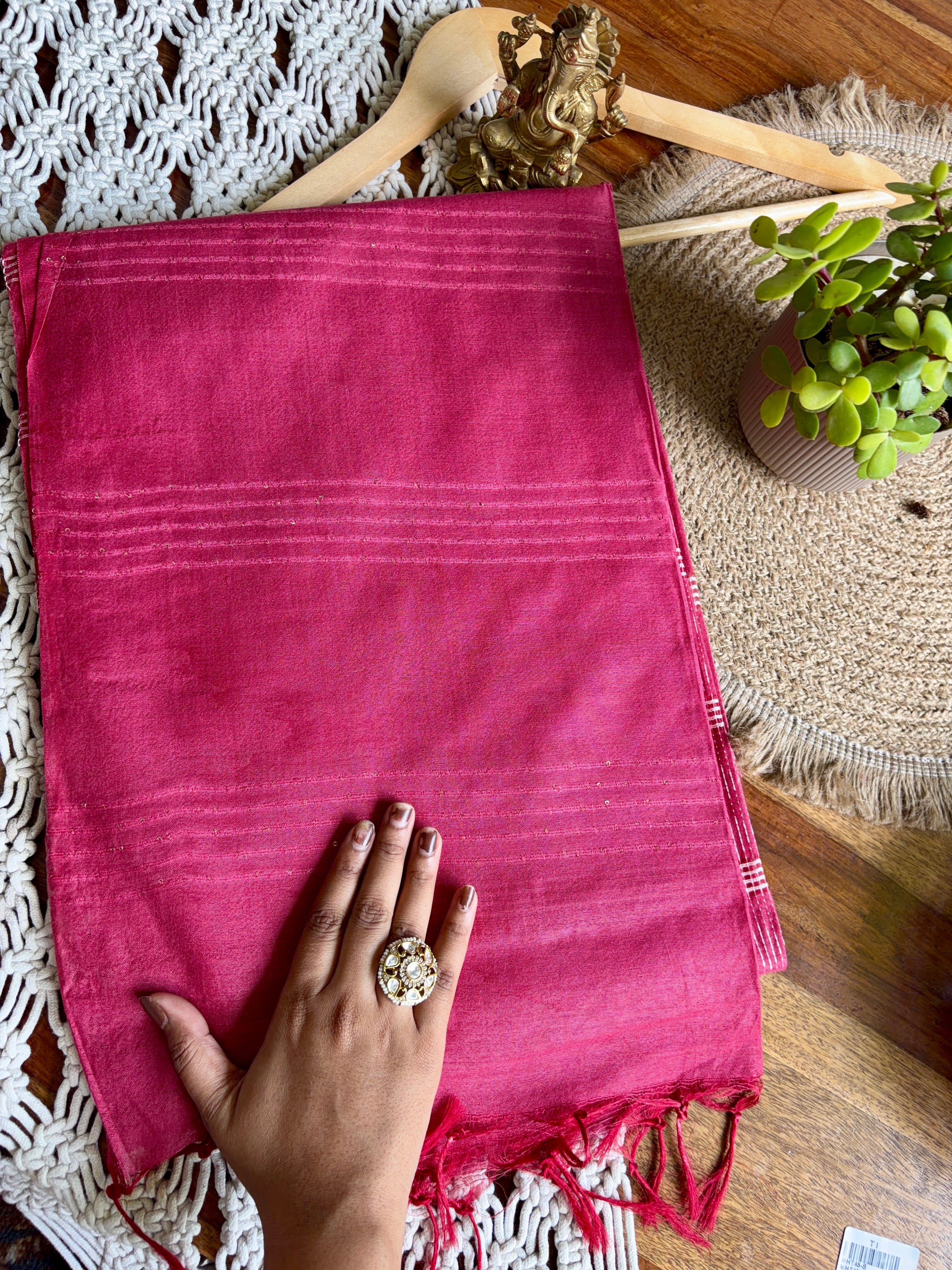 Soft Linen Cotton Saree – Pink